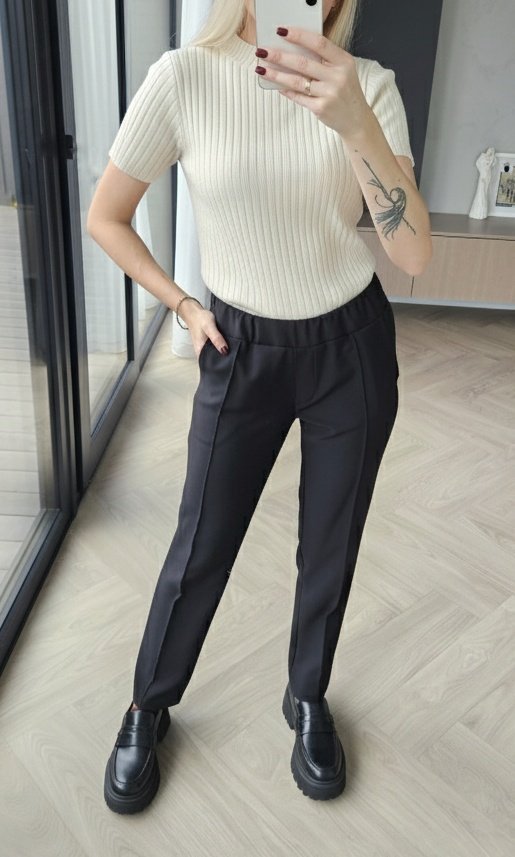 Juodos kelnės "Style"