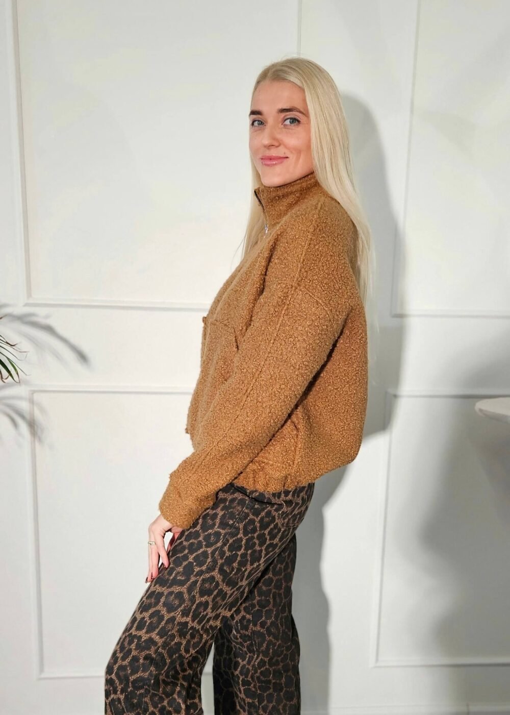 Bomber tipo švarkelis su vilna