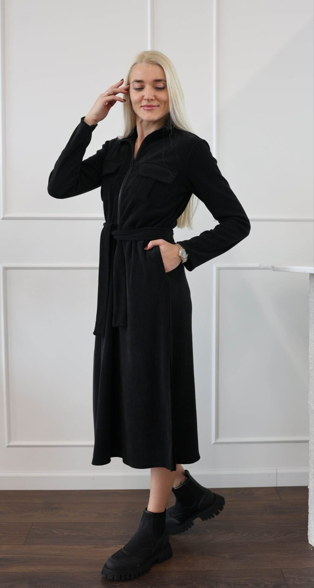 Juoda velveto suknelė "TOP"