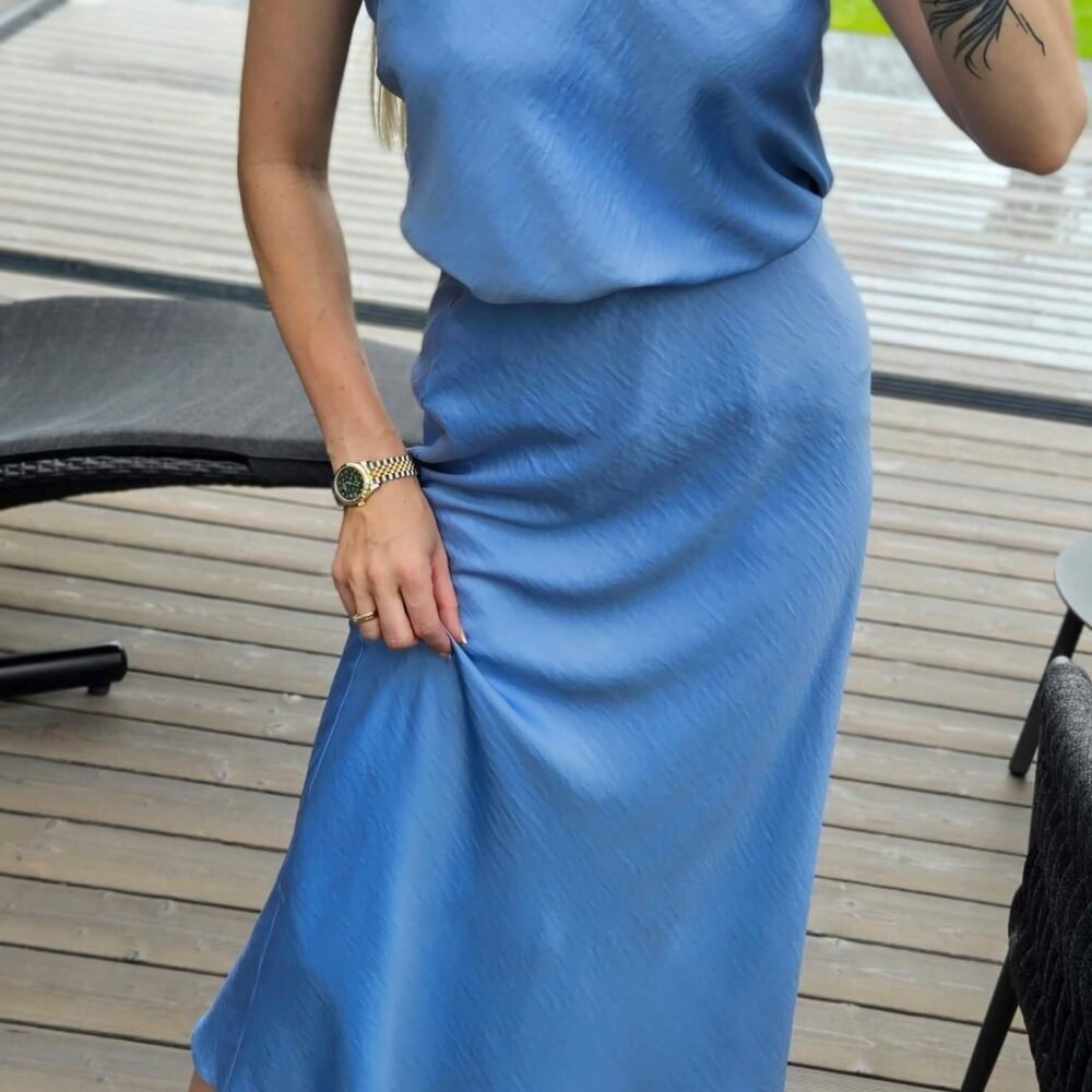 Melsvas SLIP kostiumėlis