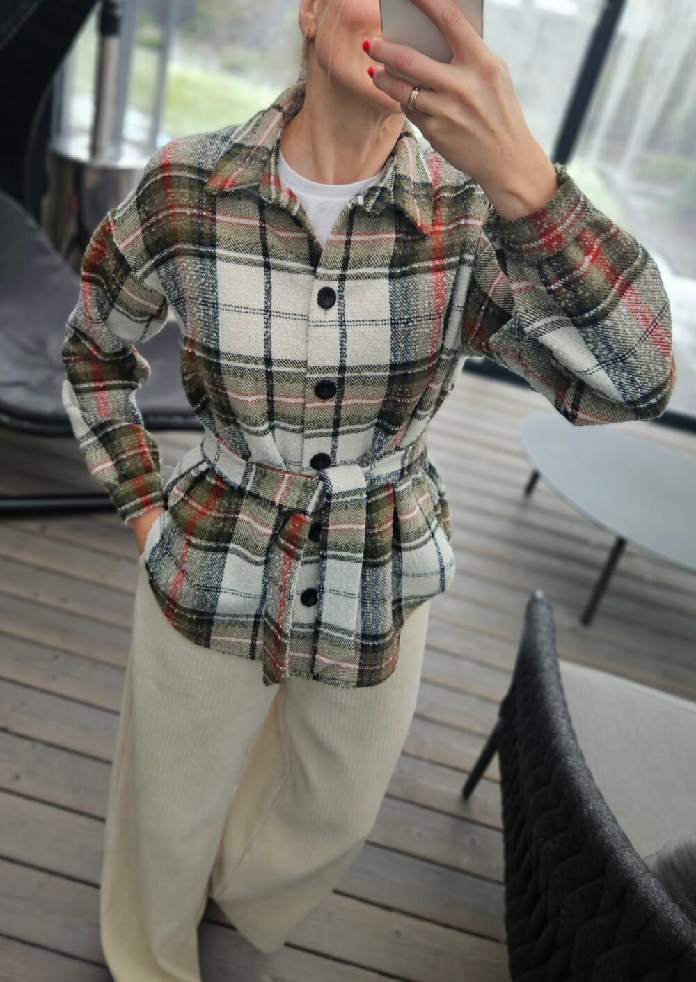 Marškiniai "Šiluma" šviesesni