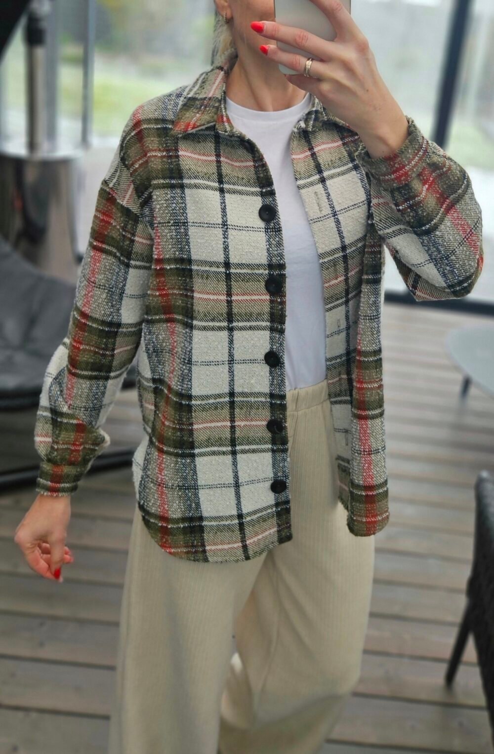 Marškiniai "Šiluma" šviesesni