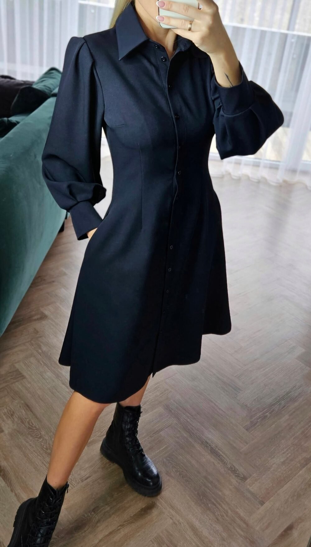 Suknelė "Mila" ilgomis rankovėmis