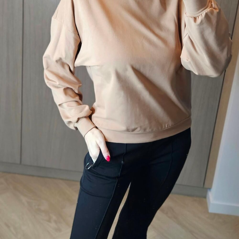 2025/11/1000147004.jpg Kramelinis džemperis "Juna"