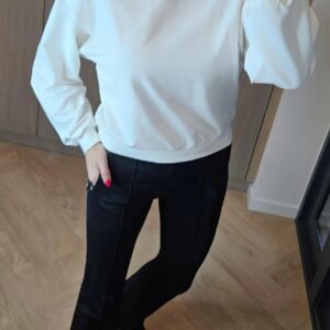 Baltas džemperis "Juna"