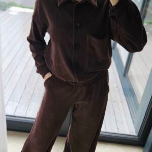 Rudos velveto plačios kelnės