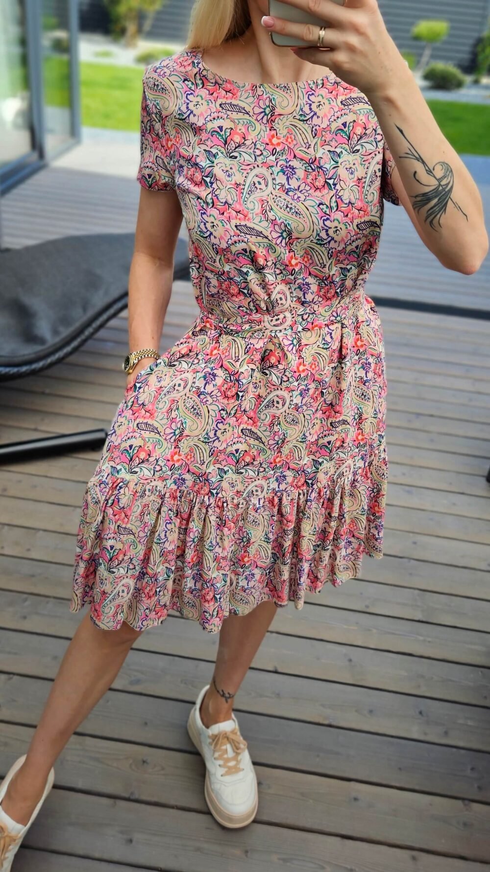 Suknelė "Plunksna" rausva