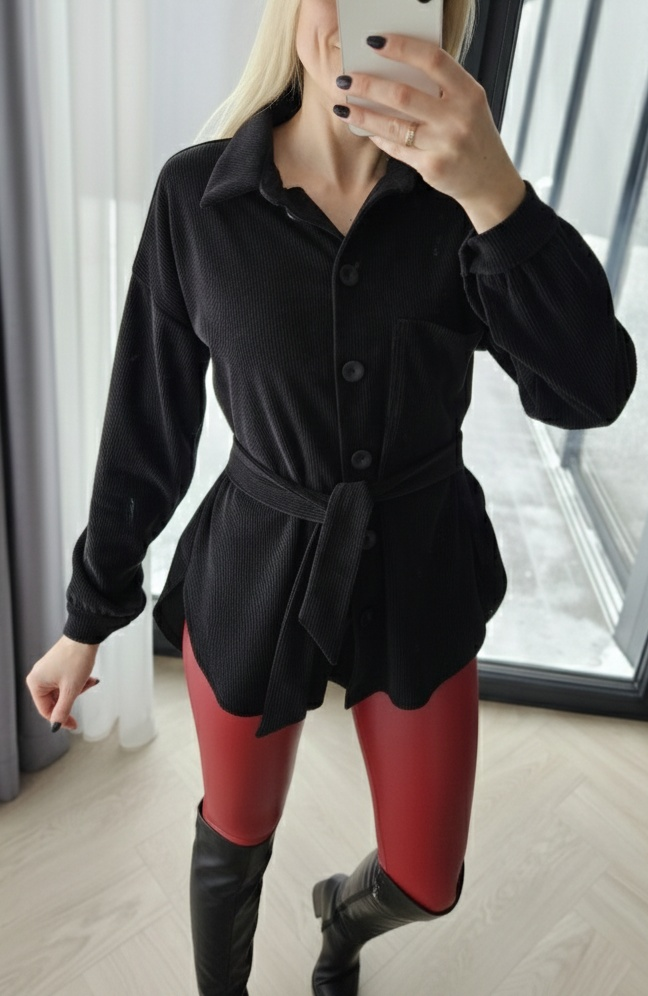 2026/02/1000167860.png Juodi velveto marškiniai "Must"