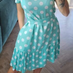 Mėtinė su baltais taškeliais suknelė
