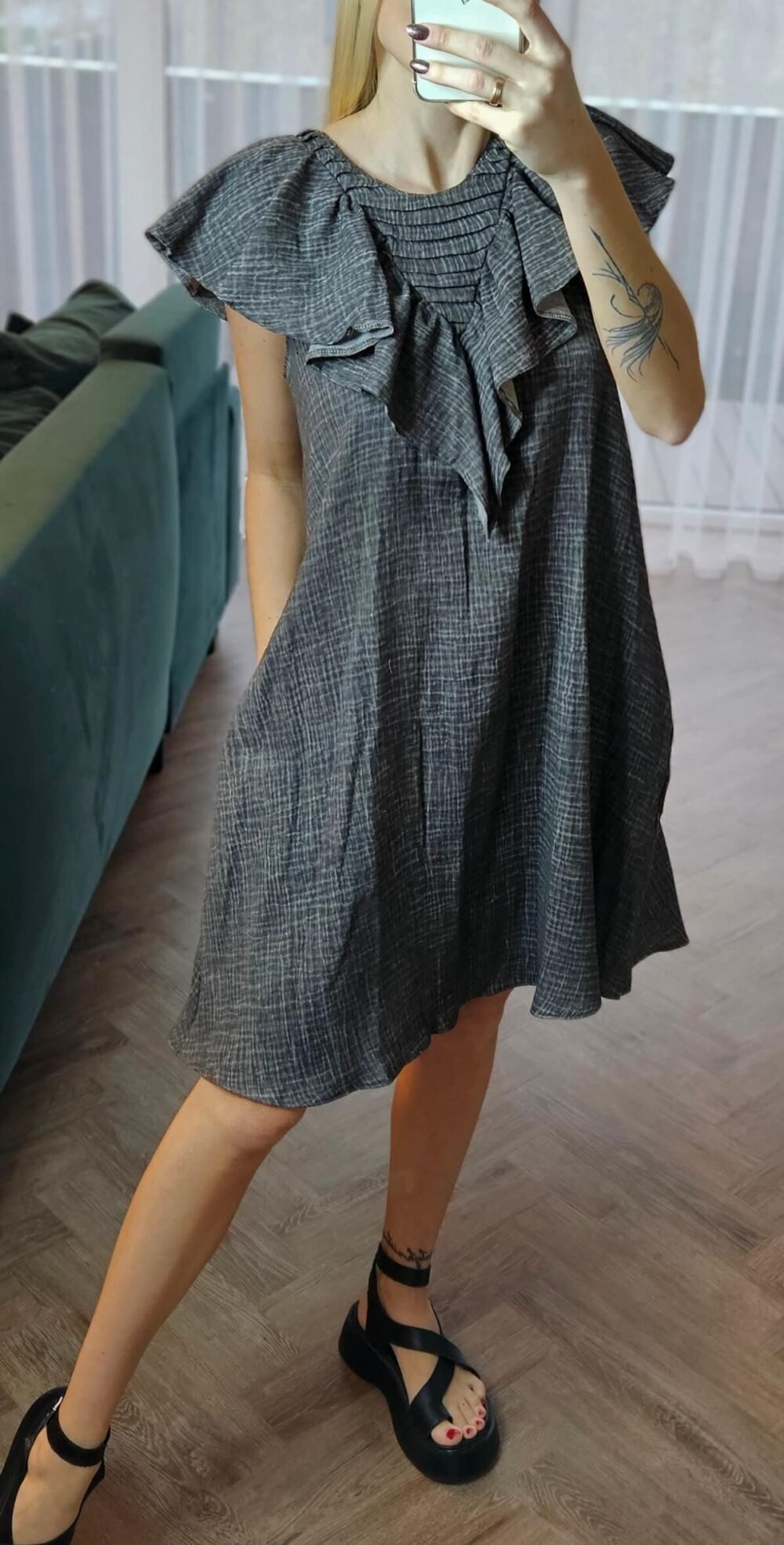 Muslino t.pilka suknelė be rankovių