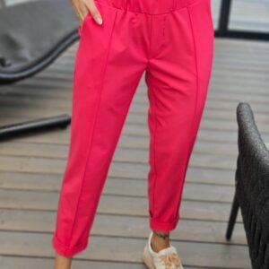 Capri stiliaus kelnės