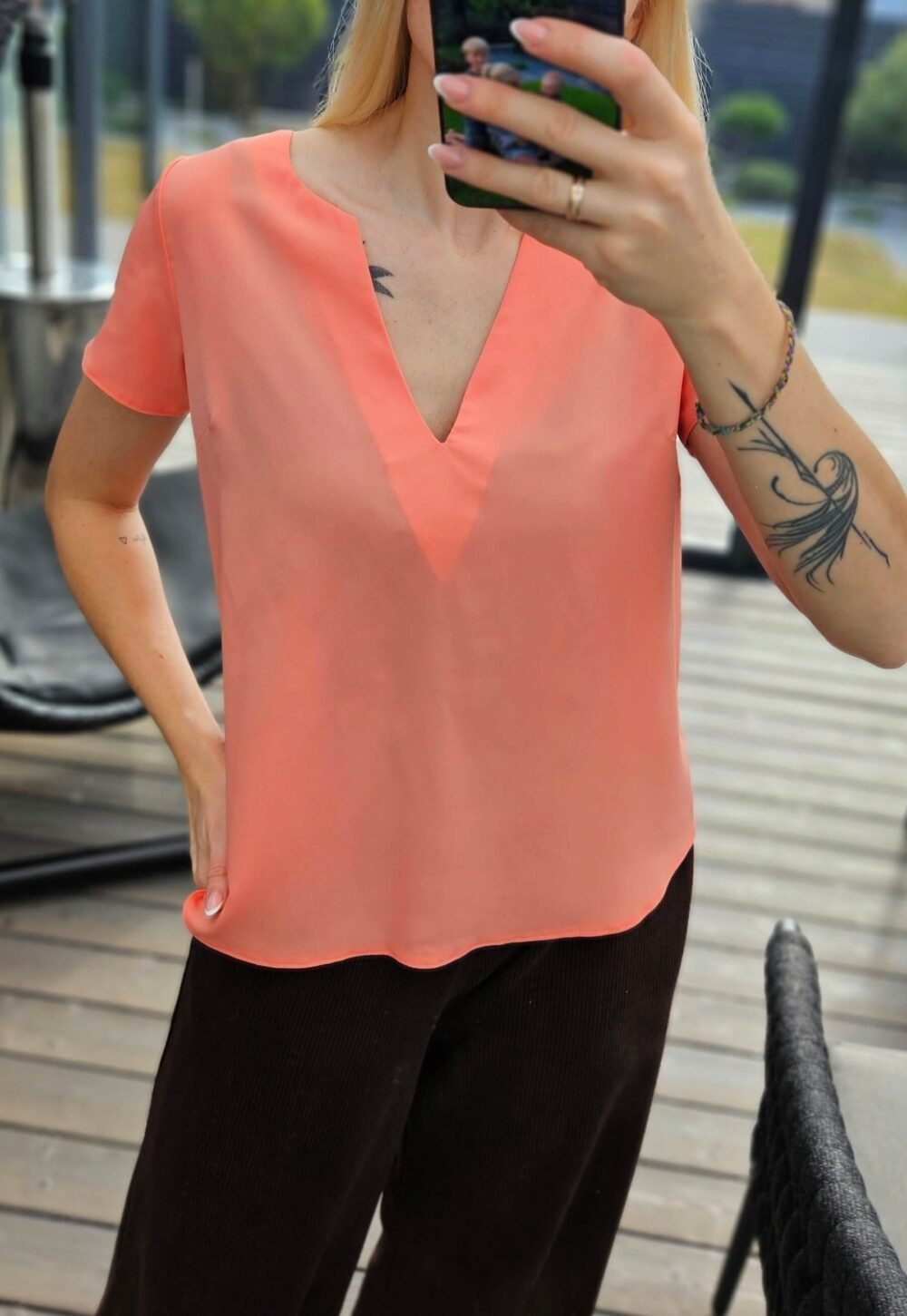 Palaidinė koralų spalvos