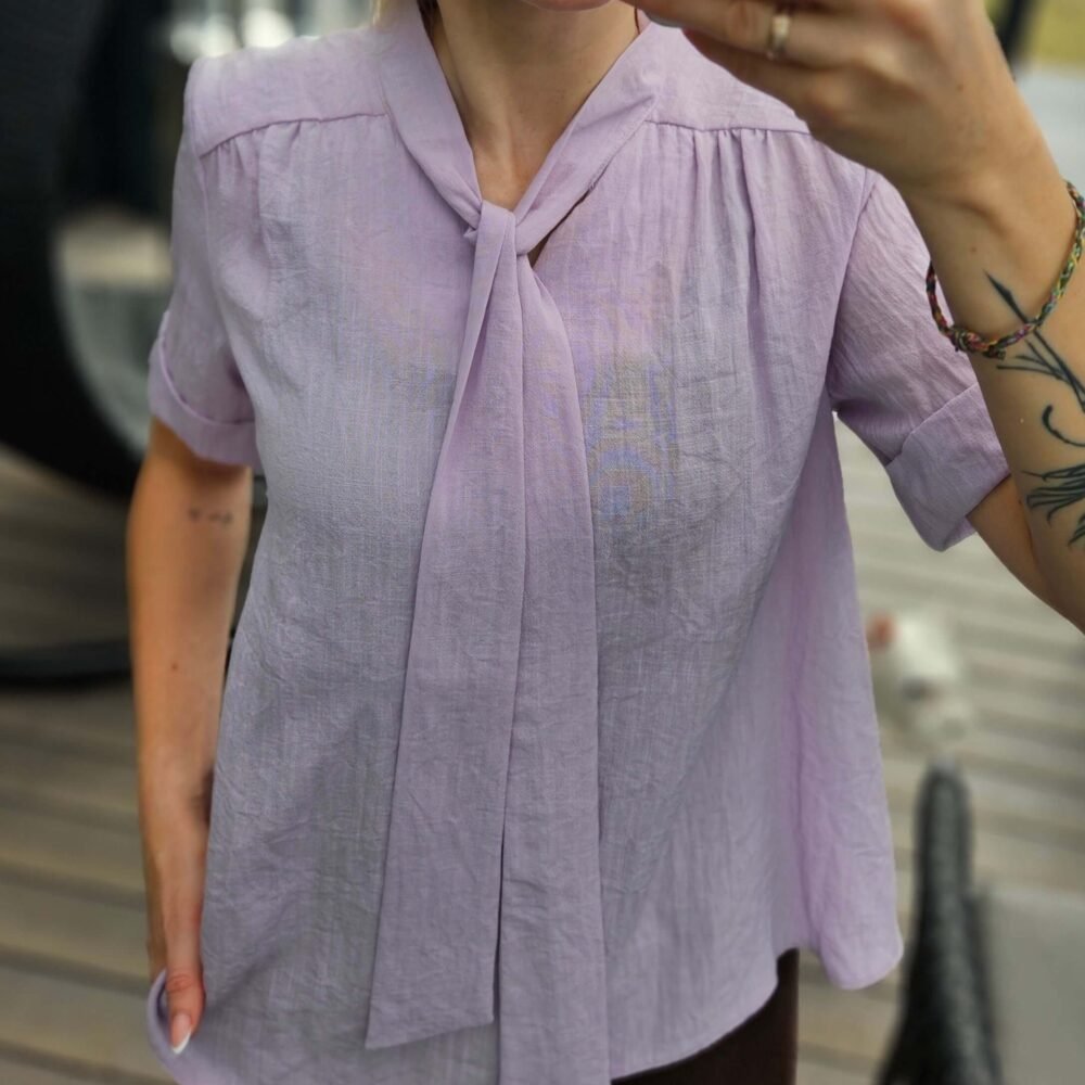 Palaidinė alyvų spalvos