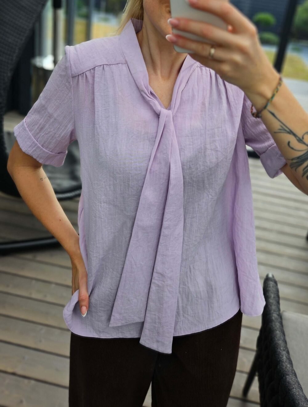 Palaidinė alyvų spalvos