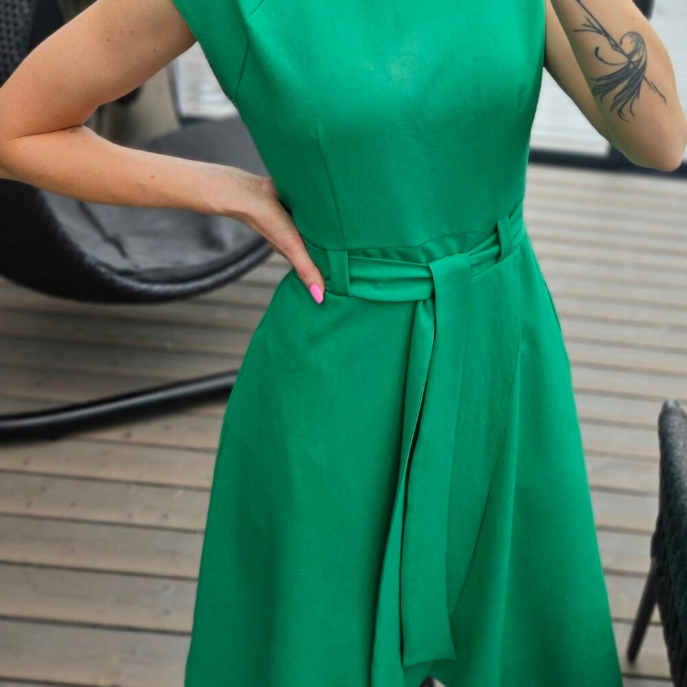 Suknelė "Liepsna" žalia