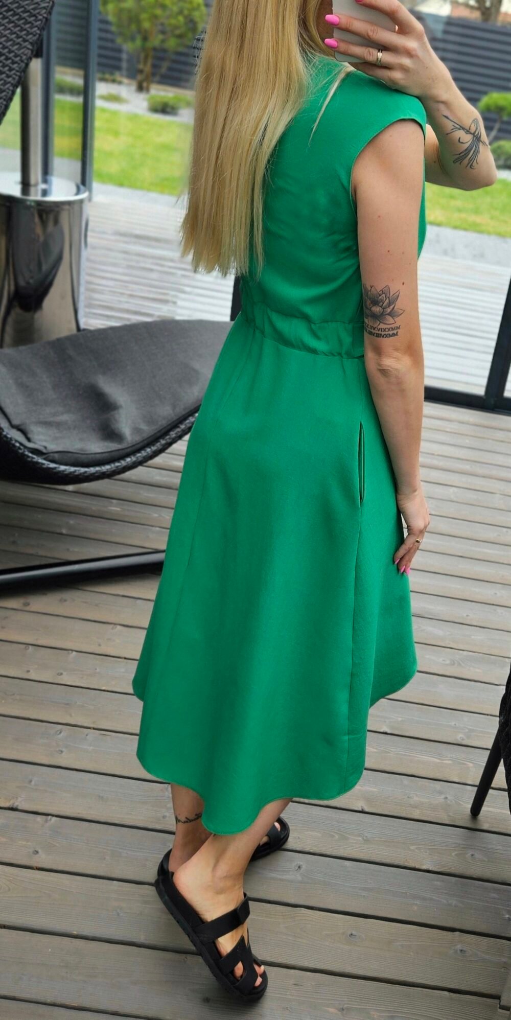 Suknelė "Liepsna" žalia