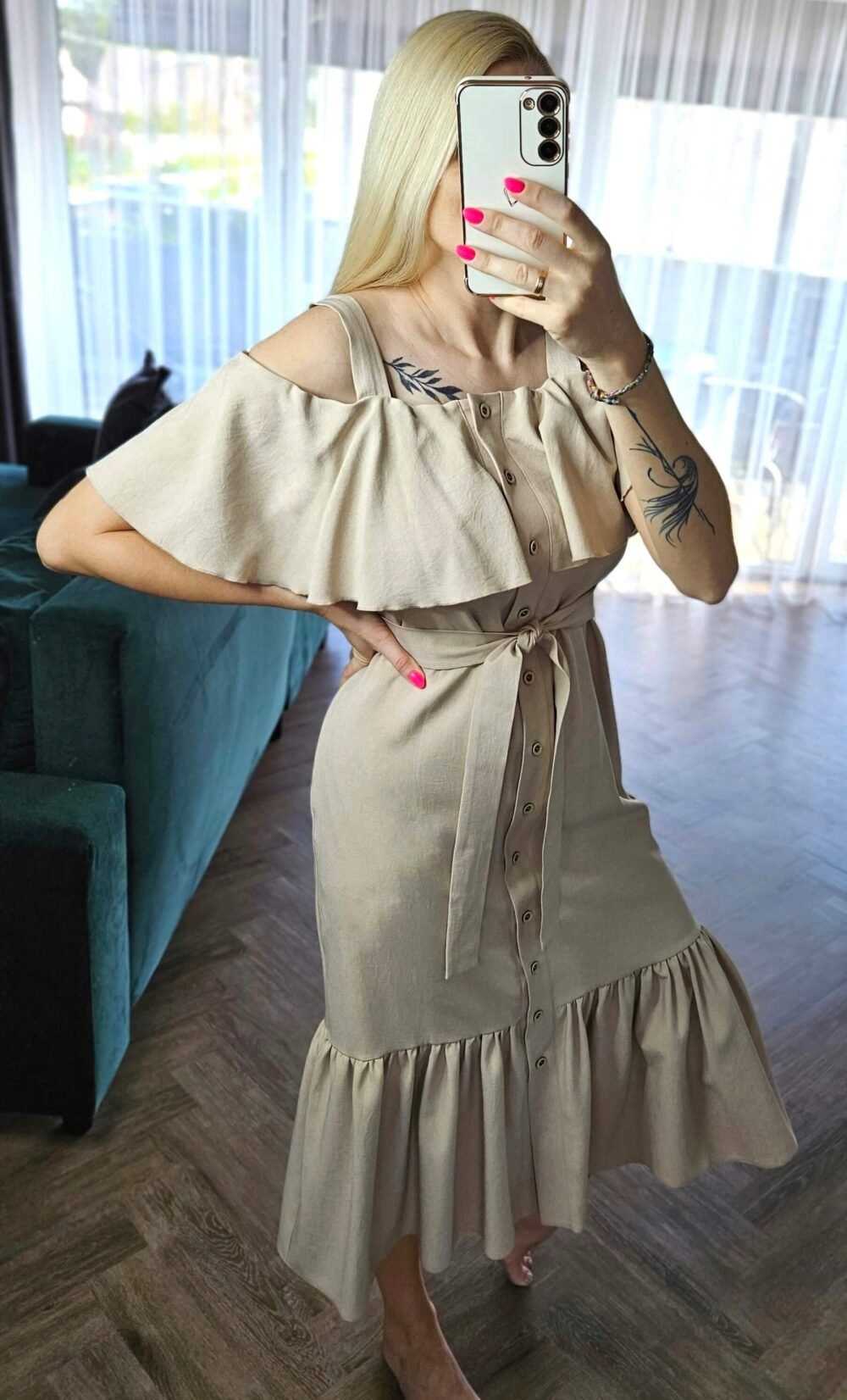 Suknelė "Banga" kreminė