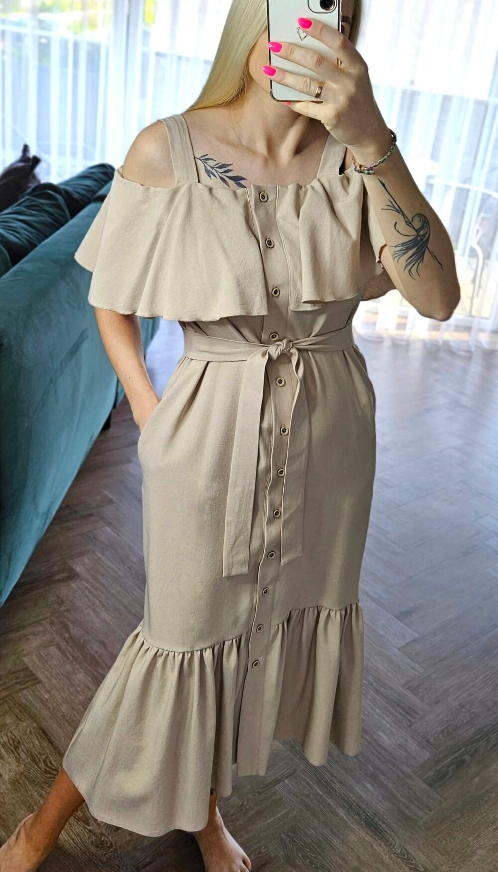 Suknelė "Banga" kreminė