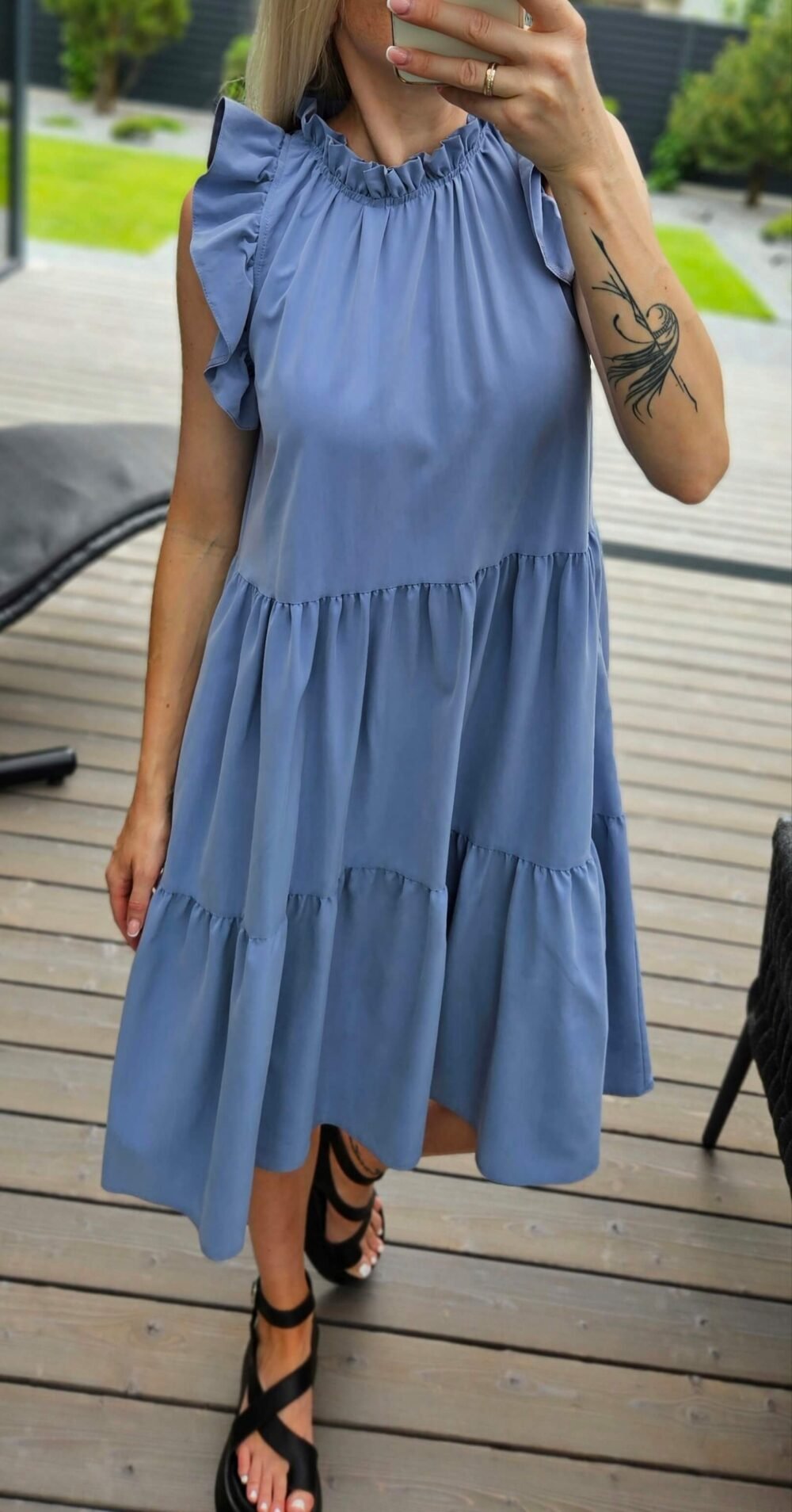 Suknelė "Ruffle' melsva