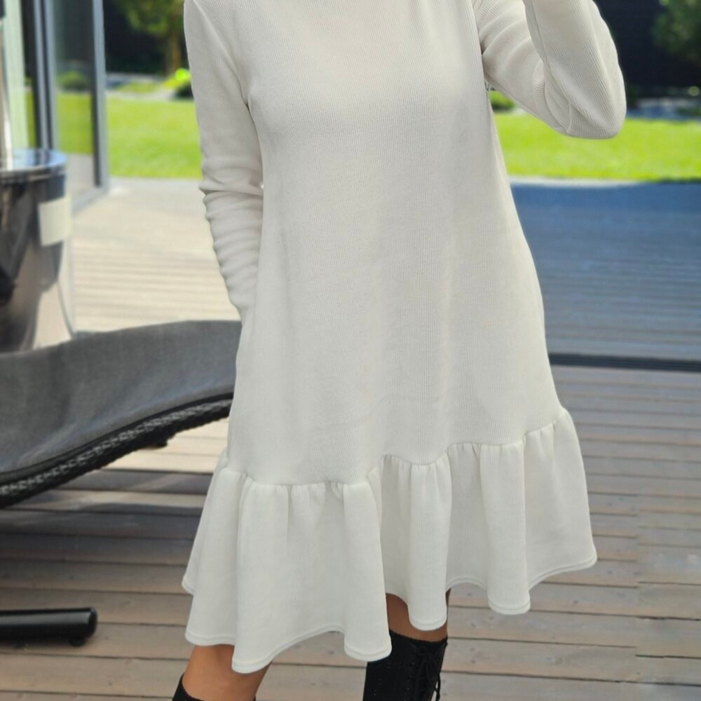 Suknelė "Simple" balta