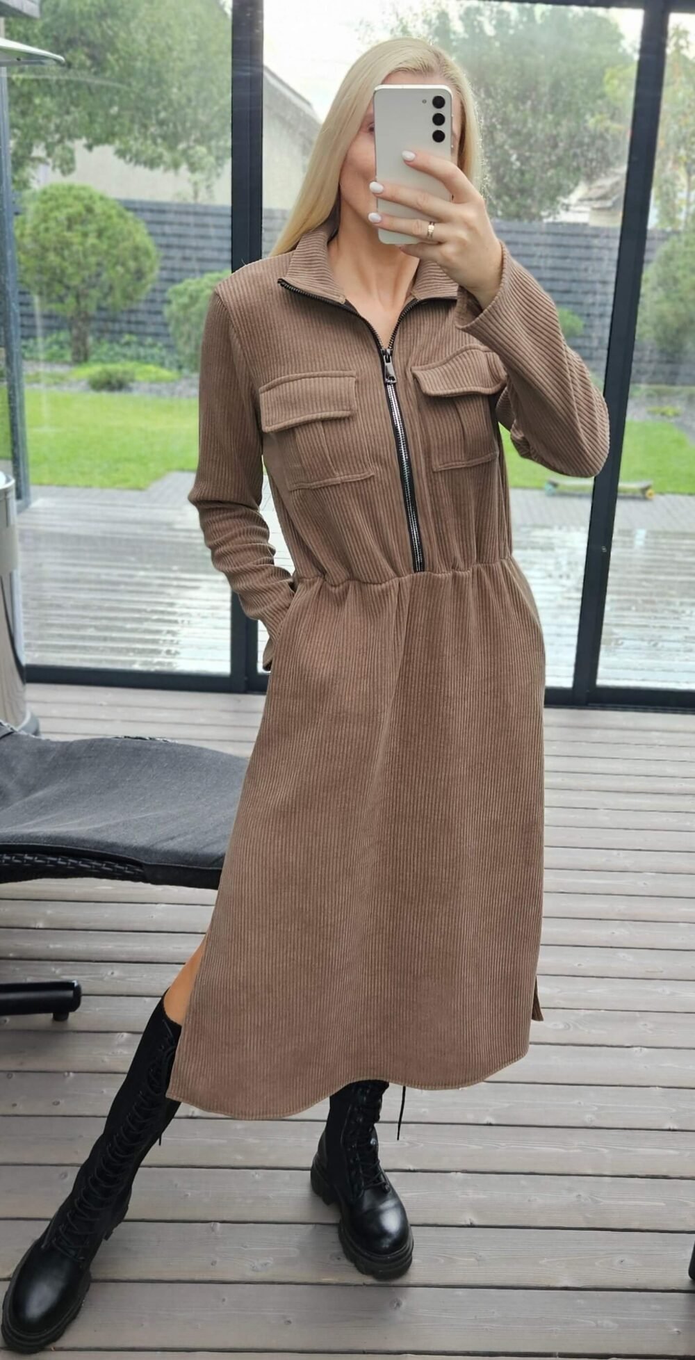Velveto suknelė "TOP" kakavinė