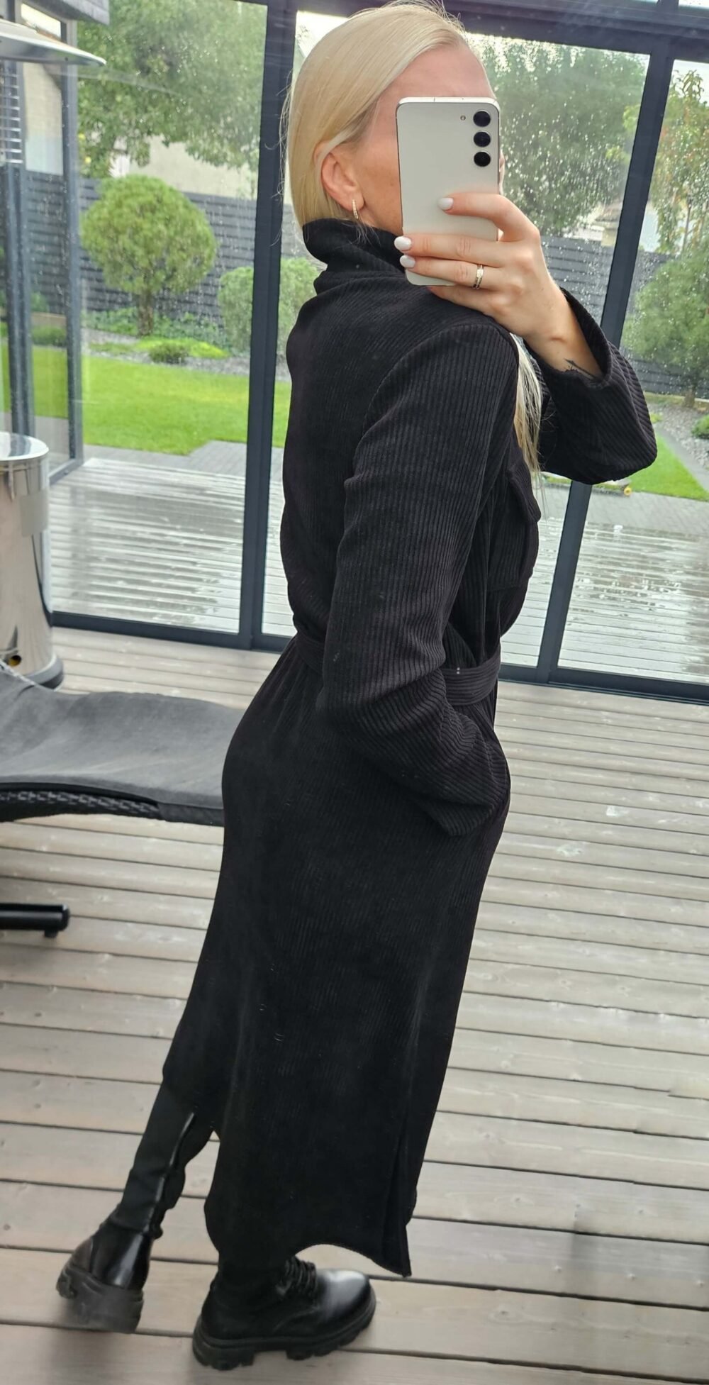 Velveto suknelė "TOP" juoda